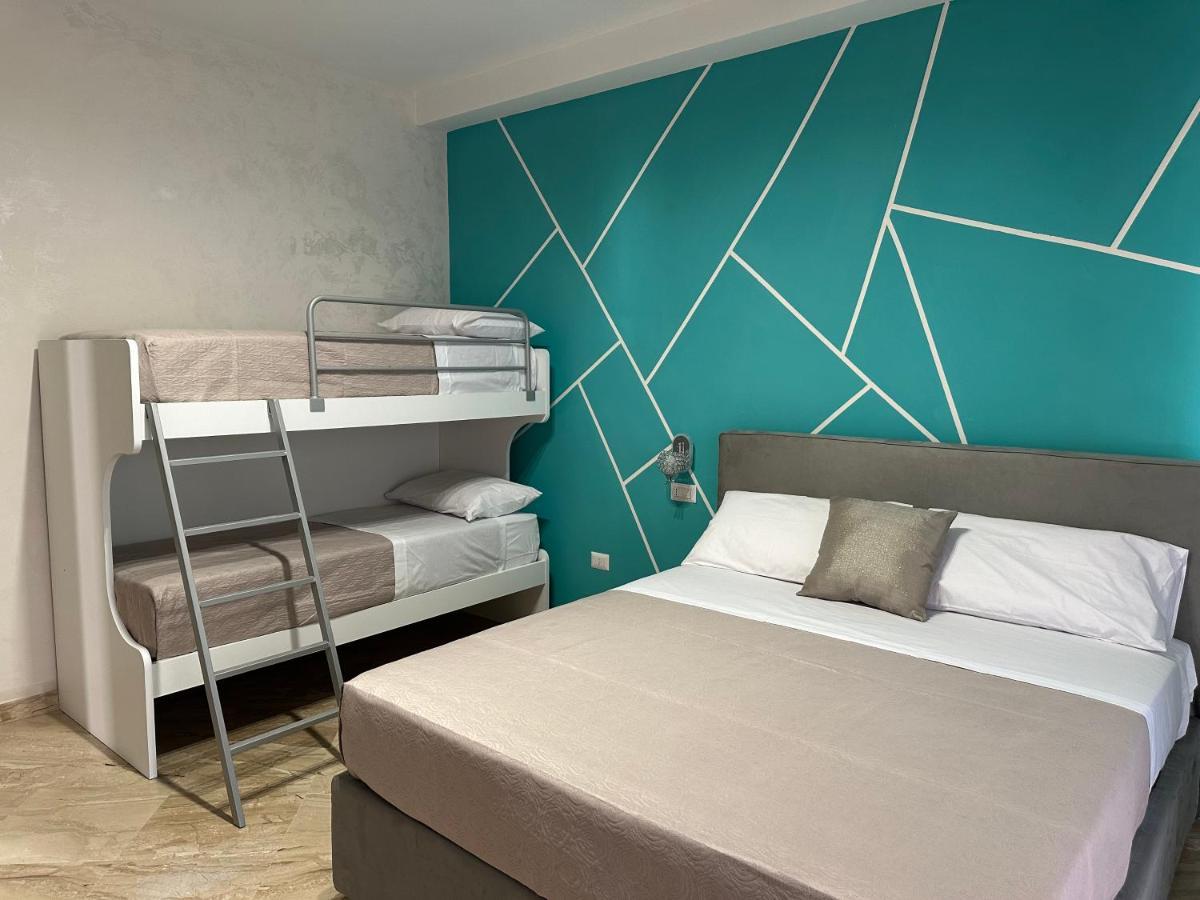 Al Centro Bed & Breakfast Formia Exterior photo