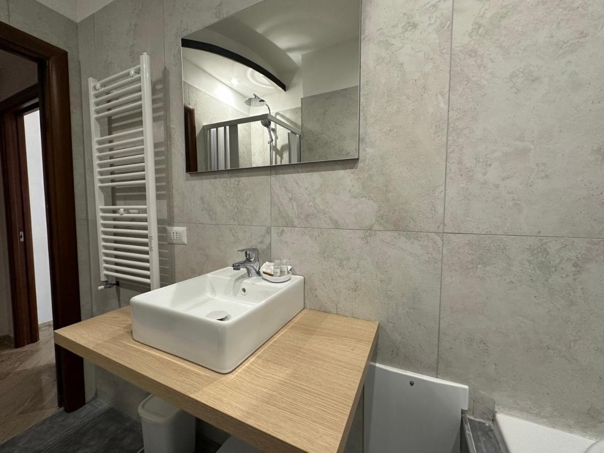Al Centro Bed & Breakfast Formia Exterior photo
