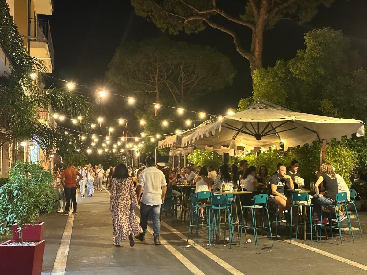 Al Centro Bed & Breakfast Formia Exterior photo