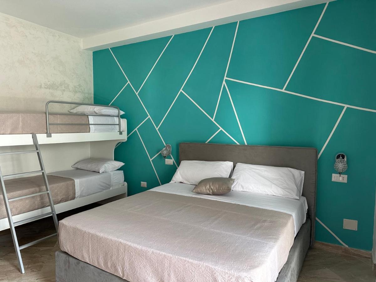 Al Centro Bed & Breakfast Formia Exterior photo