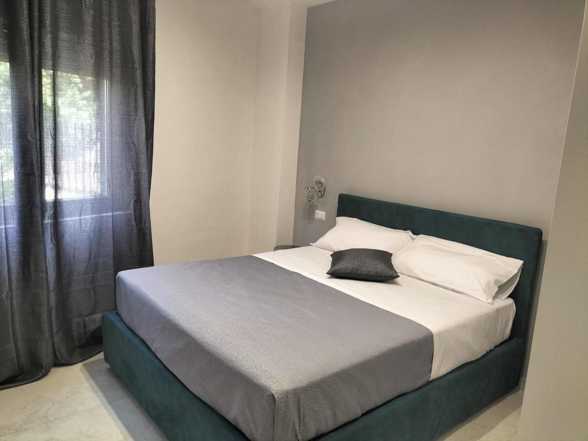 Al Centro Bed & Breakfast Formia Exterior photo